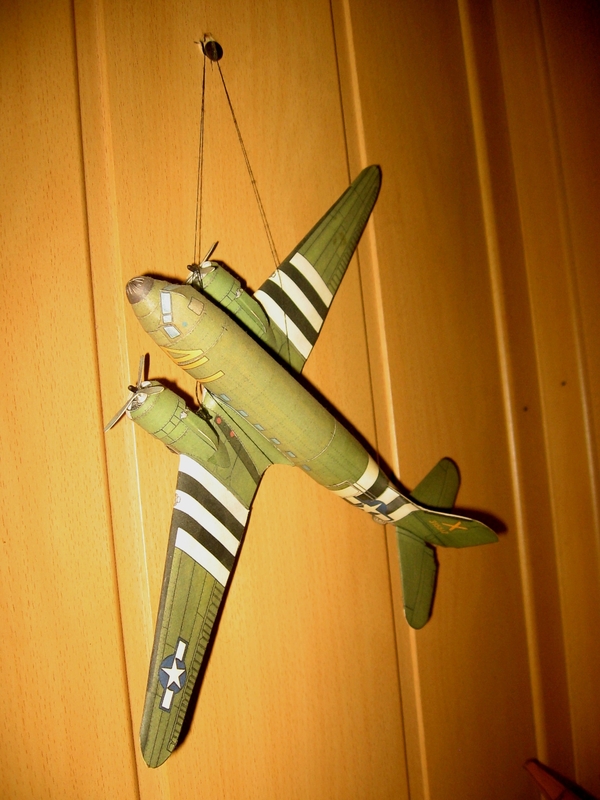 DC-3 1:100